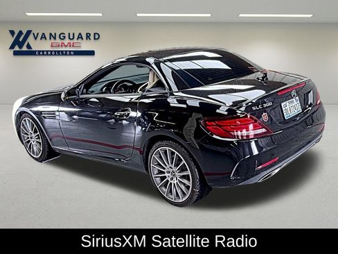 Used 2020 Mercedes-Benz SLC 300 image 2