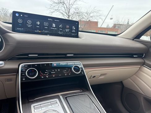 Used 2023 Genesis GV80 2.5T w/ Prestige Package image 18