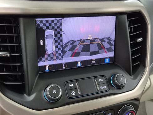 Used 2023 GMC Acadia Denali w/ Denali Technology Package image 32