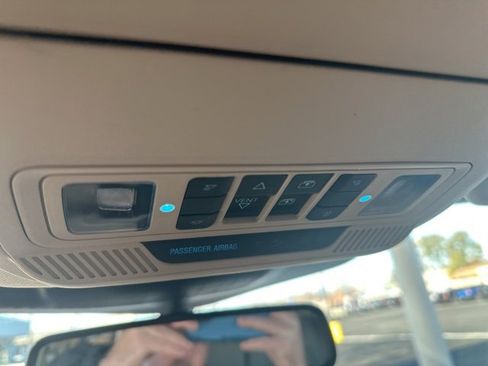 Used 2020 Ford Explorer Platinum w/ Premium Technology Package image 21