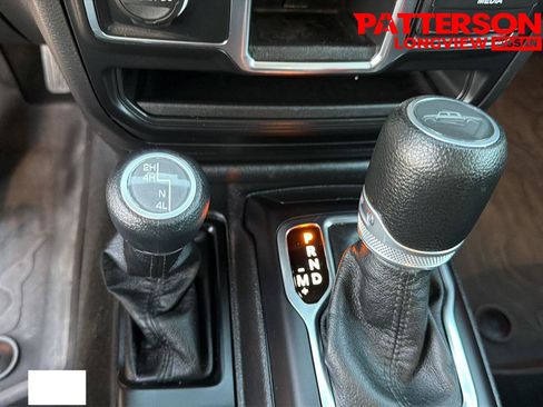 Used 2023 Jeep Gladiator Sport AWD/4WD image 18