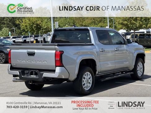 Used 2025 Toyota Tacoma SR5 AWD/4WD image 8