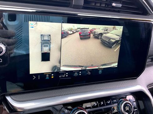 Used 2023 GMC Sierra 1500 Denali w/ Denali Reserve Package AWD/4WD image 28