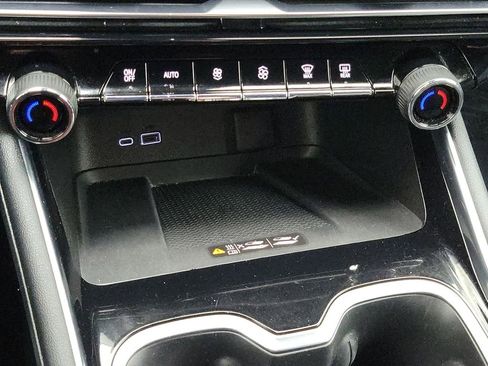 Certified 2025 Chevrolet Traverse LT image 15