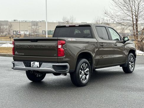 Used 2023 Chevrolet Silverado 1500 LT AWD/4WD image 24