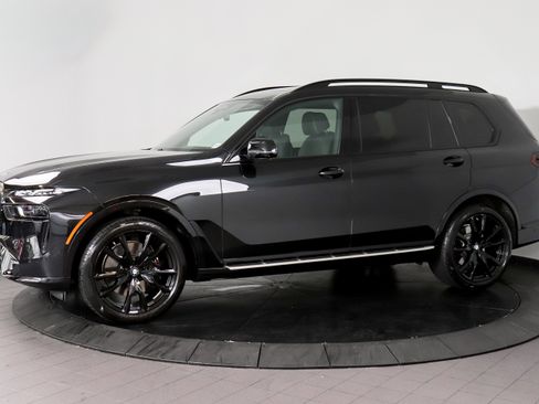 Used 2024 BMW X7 xDrive40i w/ Executive Package AWD/4WD image 2