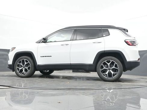 Used 2025 Jeep Compass Limited AWD/4WD image 47
