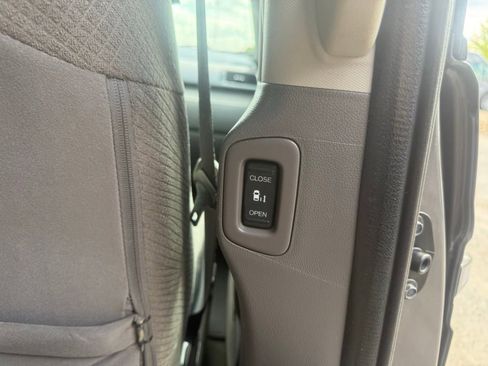Used 2015 Honda Odyssey EX image 51
