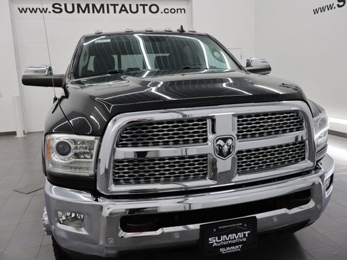 Used 2018 RAM 3500 Laramie image 22