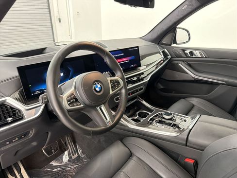 Certified 2024 BMW X7 M60i w/ Executive Package AWD/4WD image 4