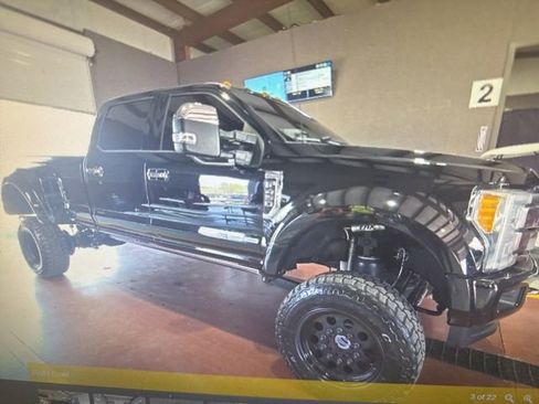 Used 2018 Ford F450 Platinum w/ Platinum Ultimate Package image 3