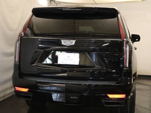 Certified 2024 Cadillac Escalade Sport Platinum w/ LPO, ONYX Package AWD/4WD image 6