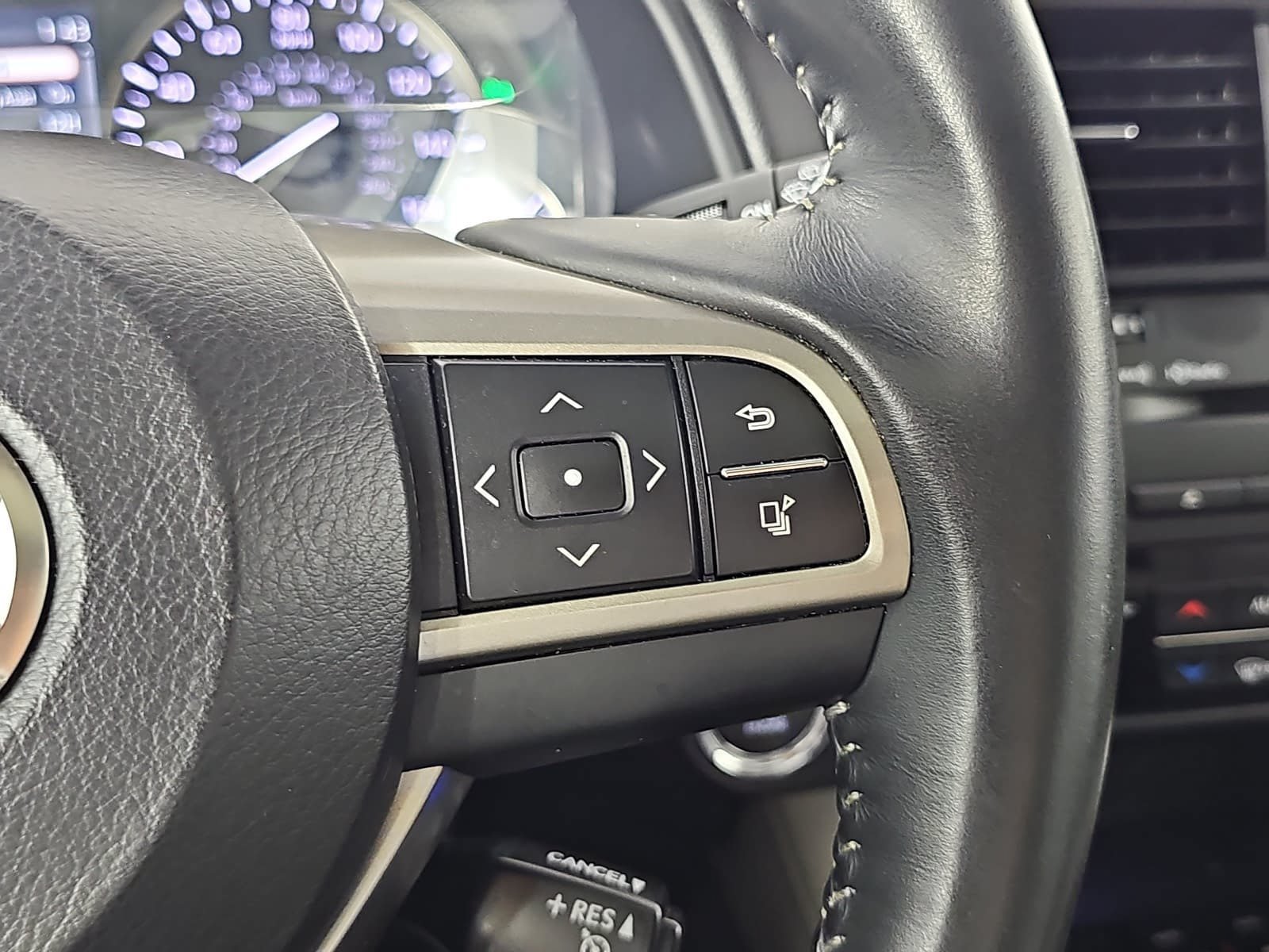 Used 2016 Lexus RX 350 AWD w/ Premium Package image 17