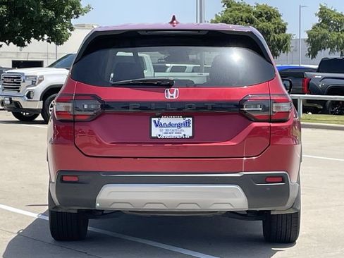 Used 2023 Honda Pilot EX-L image 5