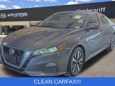 Used 2021 Nissan Altima 2.5 SV FWD image 1
