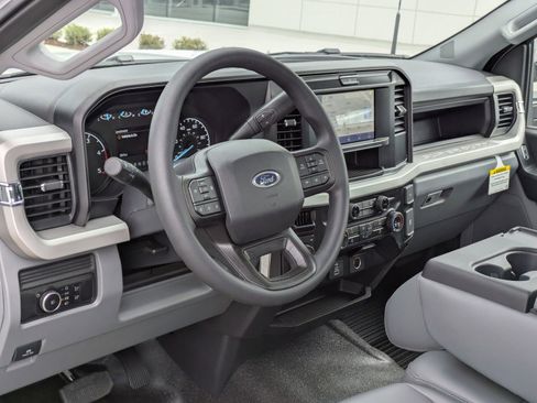 New 2026 Ford F450 XL w/ XL Chrome Package AWD/4WD image 9