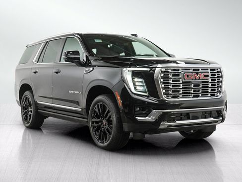 Used 2025 GMC Yukon Denali w/ Denali Reserve Package AWD/4WD image 7