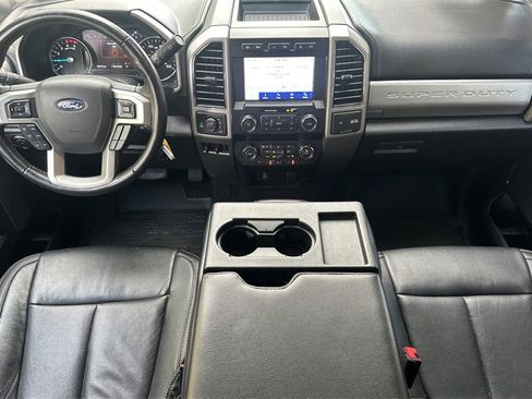 Used 2020 Ford F350 Lariat w/ Chrome Package image 13