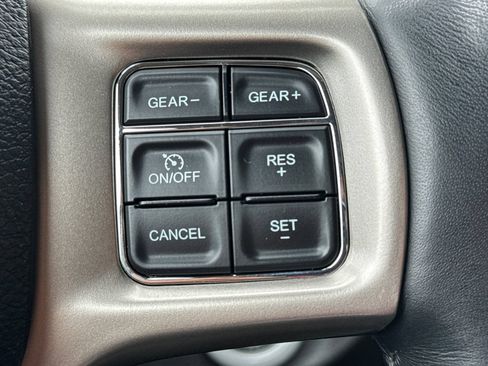 Used 2019 RAM 1500 Laramie w/ Convenience Group AWD/4WD image 26