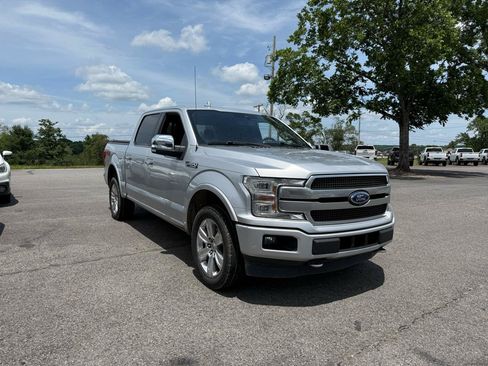 Used 2019 Ford F150 Platinum w/ Equipment Group 701A Luxury AWD/4WD image 3