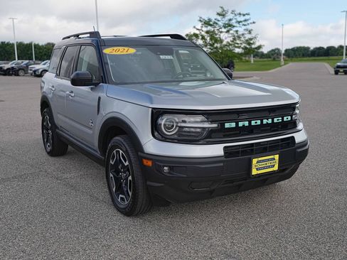 Used 2021 Ford Bronco Sport Outer Banks AWD/4WD image 4