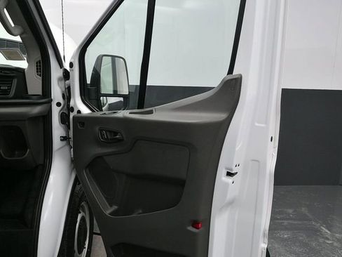 Used 2024 Ford Transit 250 148 Medium Roof image 9