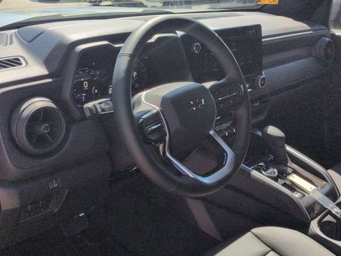 Used 2025 Chevrolet Colorado Trail Boss image 12