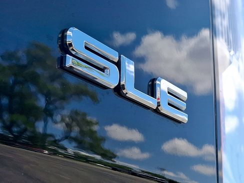 Used 2020 GMC Canyon SLE w/ Elevation Edition AWD/4WD image 24