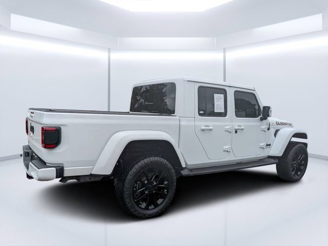 Used 2022 Jeep Gladiator Overland AWD/4WD image 3