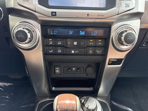 Used 2014 Toyota 4Runner Limited AWD/4WD image 17