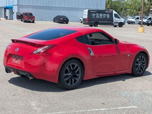 Used 2018 Nissan 370Z Coupe RWD image 5