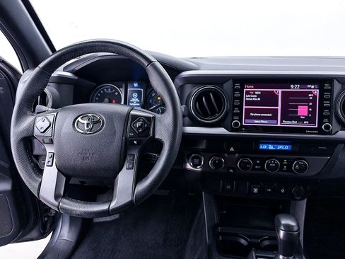 Used 2021 Toyota Tacoma TRD Off-Road AWD/4WD image 3