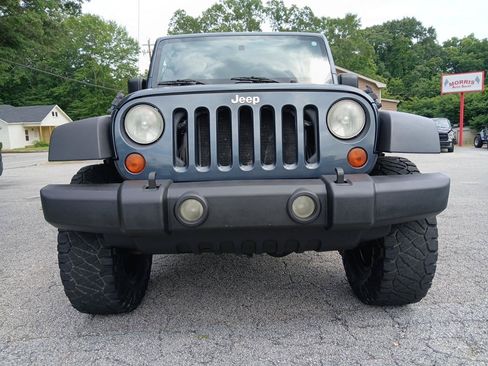 Used 2007 Jeep Wrangler Unlimited Rubicon w/ PWR Convenience Group AWD/4WD image 3