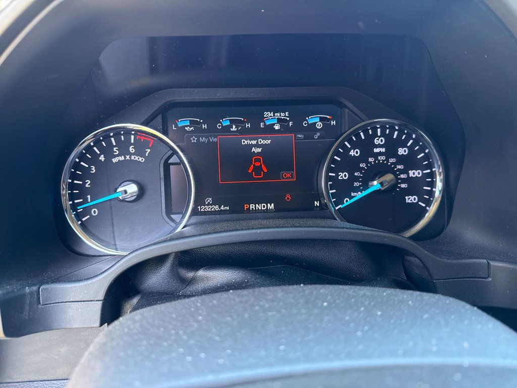 Used 2019 Ford Expedition XLT w/ Equipment Group 202A RWD image 11