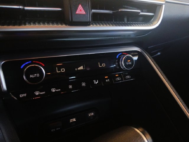 Used 2024 Kia K5 GT-Line w/ GT-Line Premium Package FWD image 8