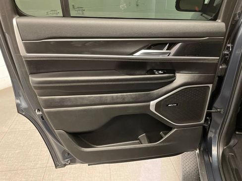 Certified 2022 Jeep Wagoneer Series I w/ Premium Group I AWD/4WD image 24