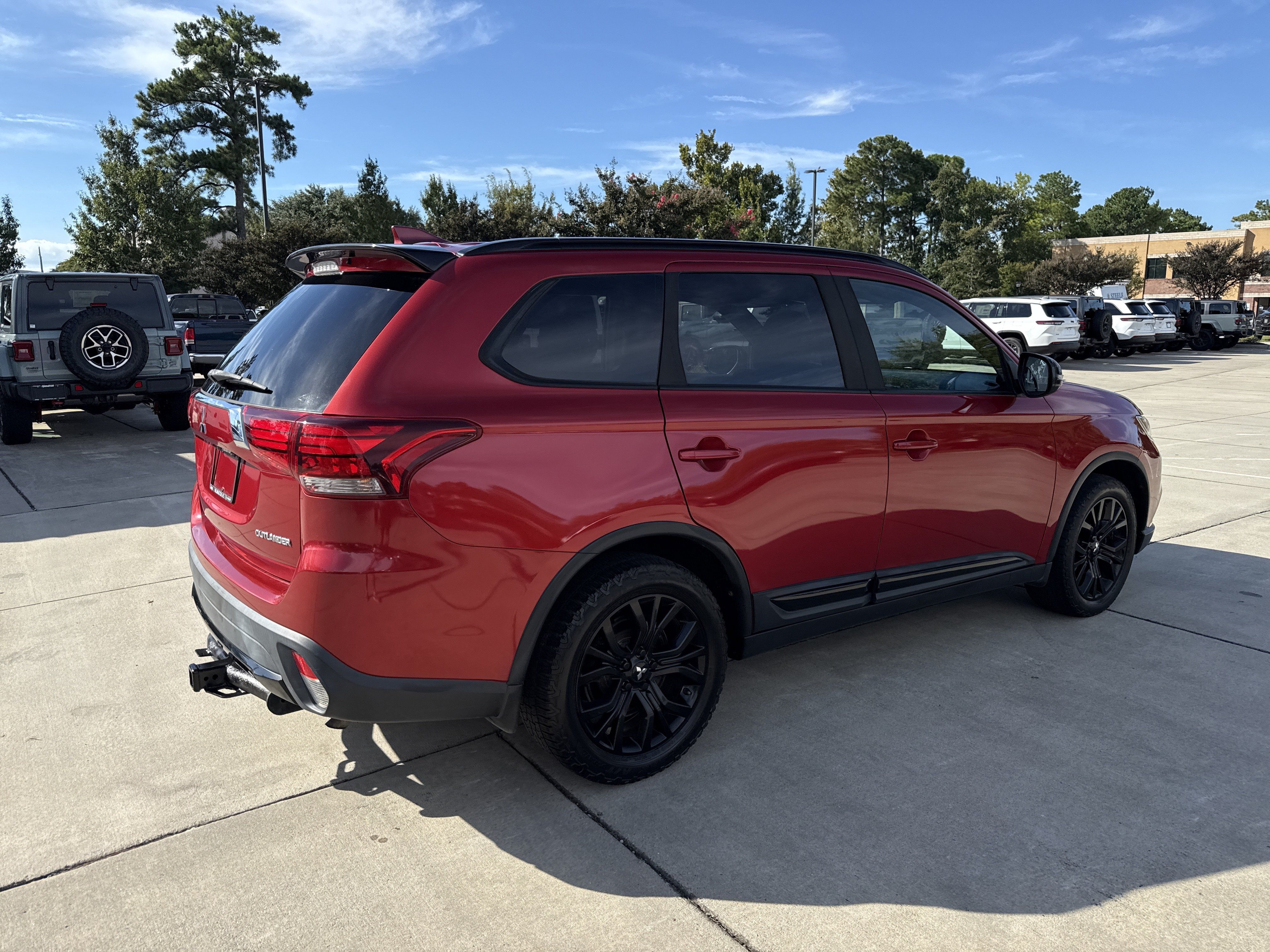 Used 2018 Mitsubishi Outlander LE AWD/4WD image 9