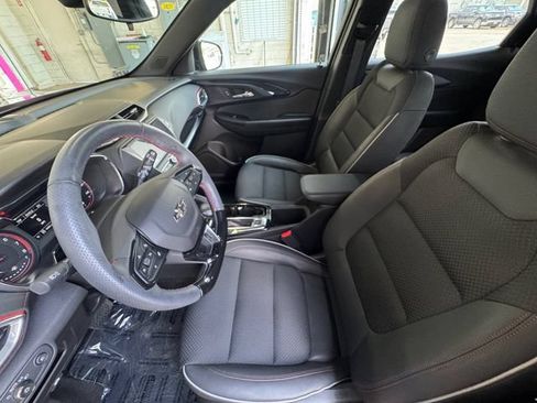 Used 2023 Chevrolet TrailBlazer RS AWD/4WD image 28