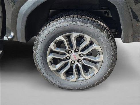 New 2026 GMC Canyon Denali AWD/4WD image 10