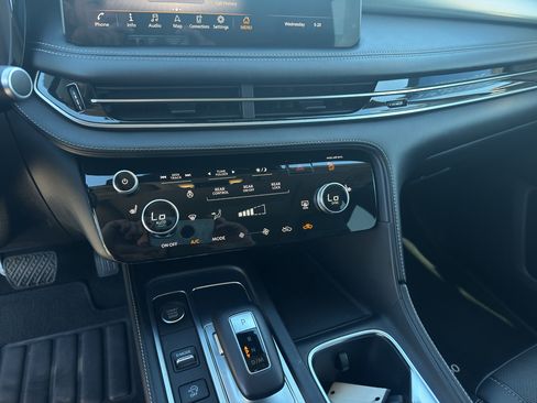 Used 2023 INFINITI QX60 Luxe AWD/4WD image 19