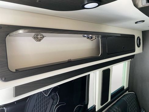Used 2022 Mercedes-Benz Sprinter 3500 image 27
