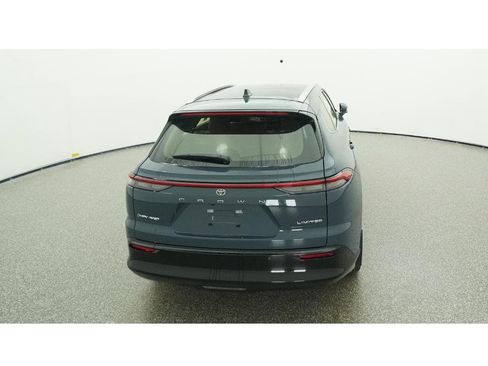 New 2025 Toyota Crown Signia image 7