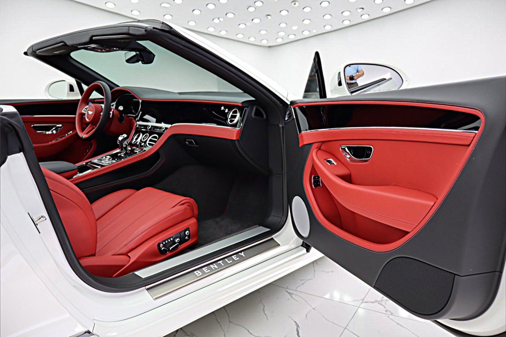 Used 2026 Bentley Continental GT Mulliner AWD/4WD image 43