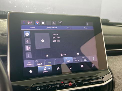 Used 2022 Jeep Compass Latitude AWD/4WD image 14