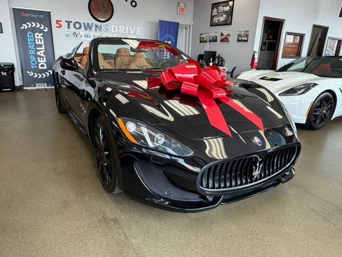 Used 2016 Maserati GranTurismo Sport RWD image 2