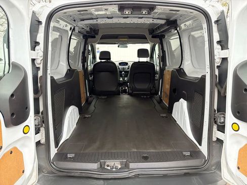 Used 2015 Ford Transit Connect XL image 25