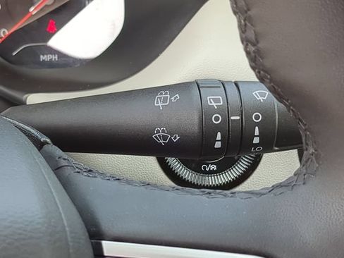 Used 2025 Jeep Compass Limited AWD/4WD image 24