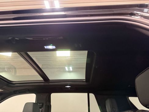 Used 2024 GMC Yukon Denali image 9