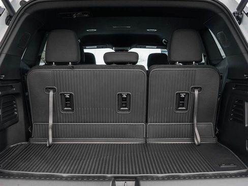 New 2026 GMC Acadia Elevation w/ LPO, Floor Liner Package AWD/4WD image 8