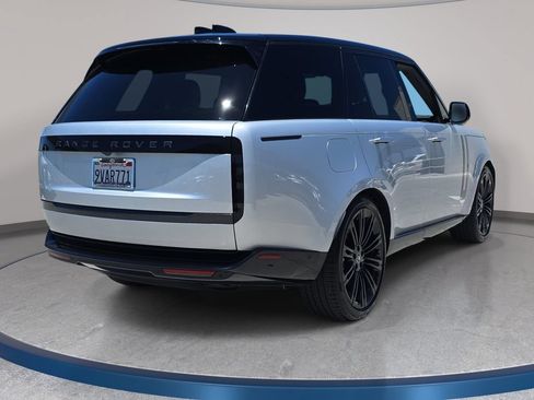 Certified 2025 Land Rover Range Rover SE AWD/4WD image 5